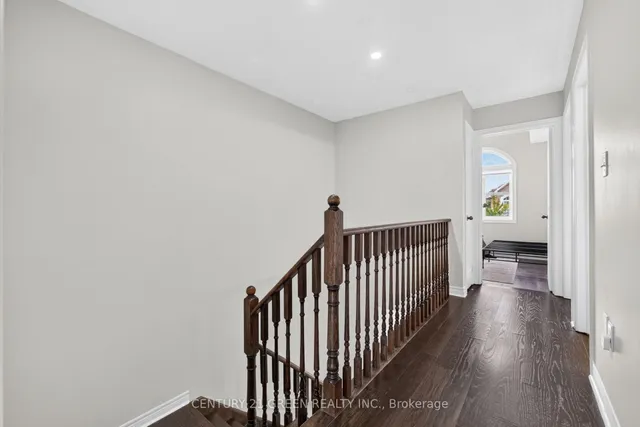 27 Padbury Tr, Brampton 4