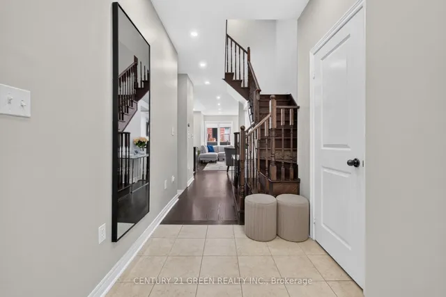 27 Padbury Tr, Brampton