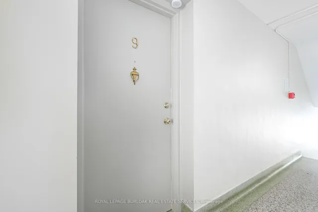 2422 New St #9, Burlington 4