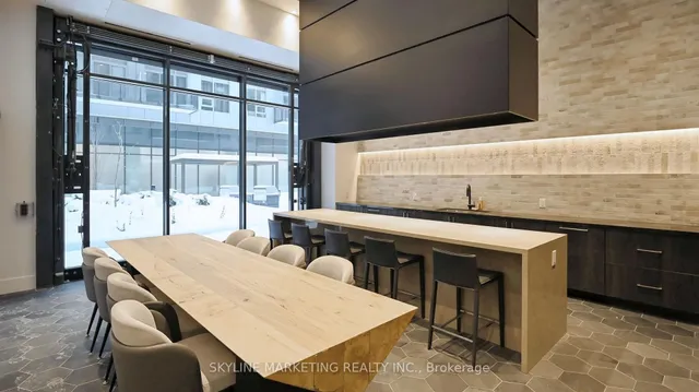2450 Old Bronte Rd #102, Oakville 3