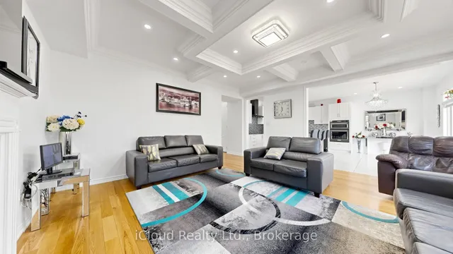 193 THORNBUSH Blvd, Brampton 2