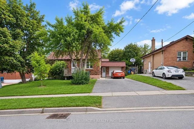 30 Woodward Ave, Brampton