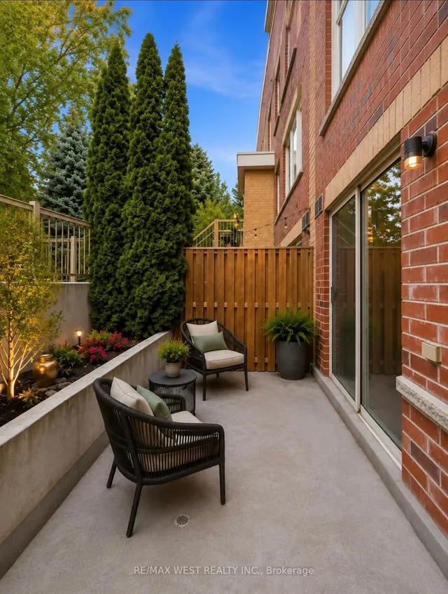 20 Elsie Lane #122, Toronto 3