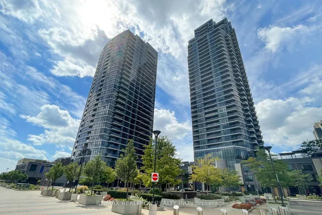 9 Valhalla Inn Rd #1811, Toronto 2