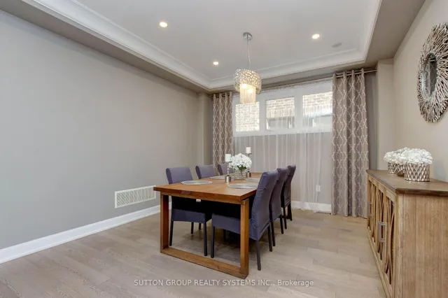 3139 Riverpath Common, Oakville 5