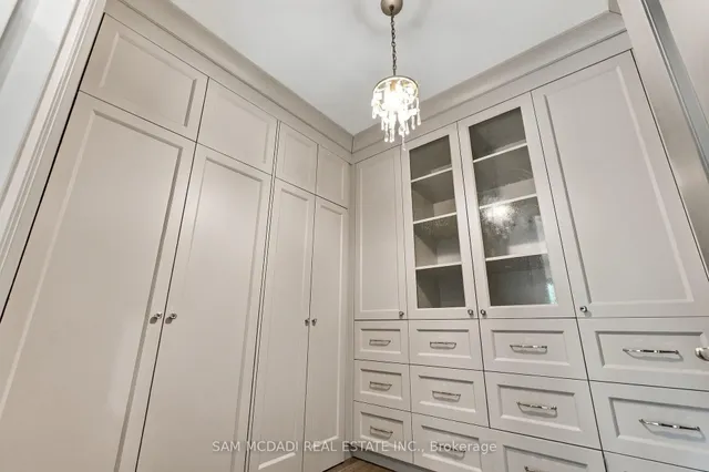 1134 Welwyn Dr, Mississauga 5