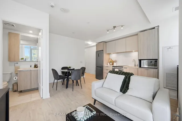 70 Annie Craig Dr #402, Toronto 5