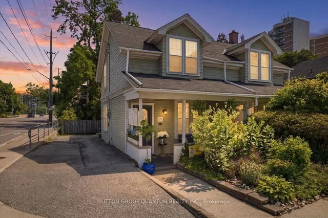 137 Chisholm St, Oakville 3