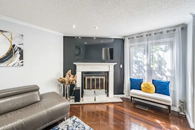 4594 Gatineau Ave, Mississauga 4