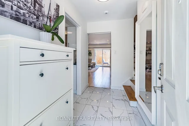 2097 Marine Dr, Oakville 4