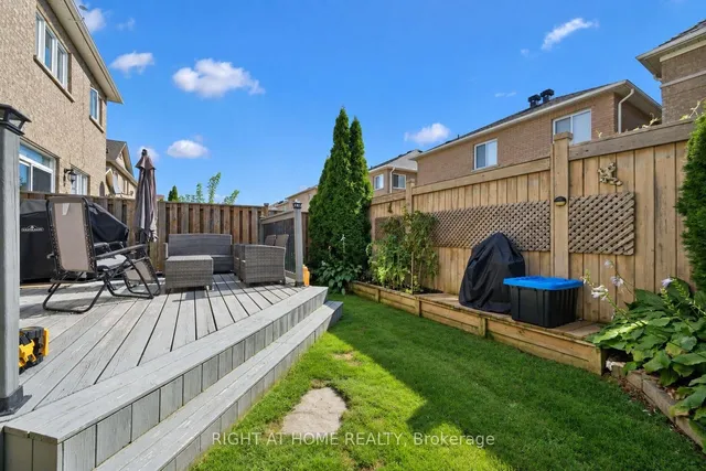 20 Percy Gate, Brampton 5