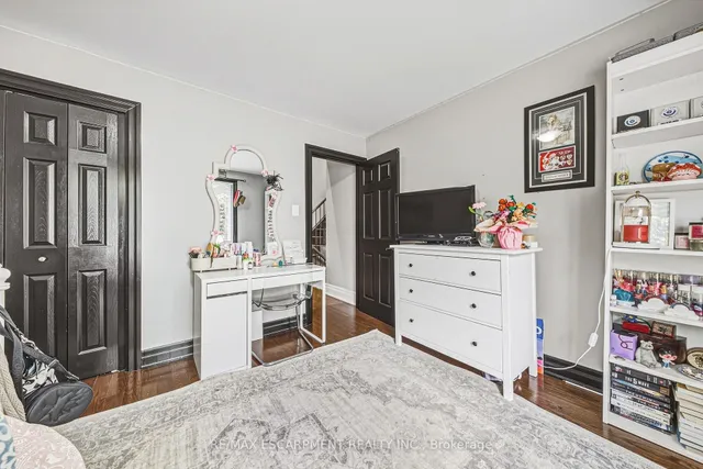 581 HOLLY HILL Cres, Burlington 2