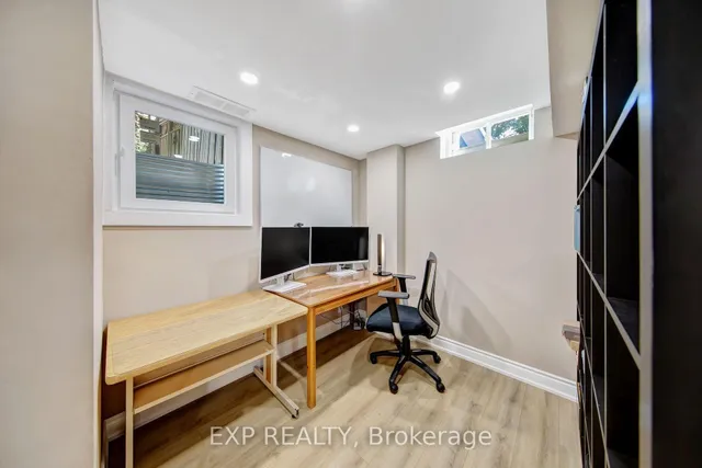 1305 Walker's Line, Burlington 3
