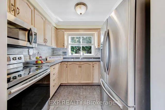 1305 Walker's Line, Burlington 2