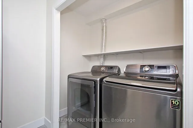 390 Dixon Rd #1909, Toronto 4