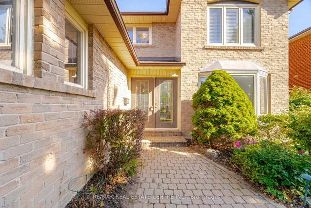 1572 Maple Ridge Dr, Mississauga 5