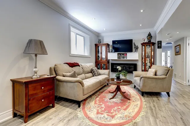 1296 Woodhill Crt, Mississauga 2