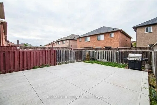 35 Ridgefield Crt, Brampton 2
