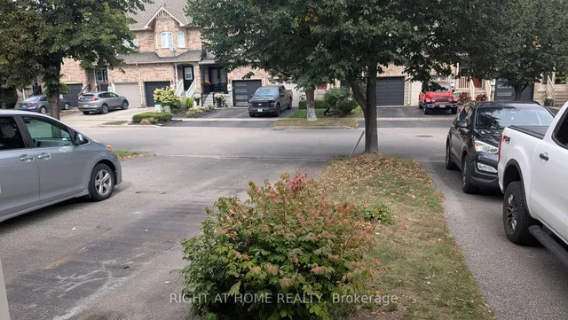 22 Harding St, Halton Hills 2