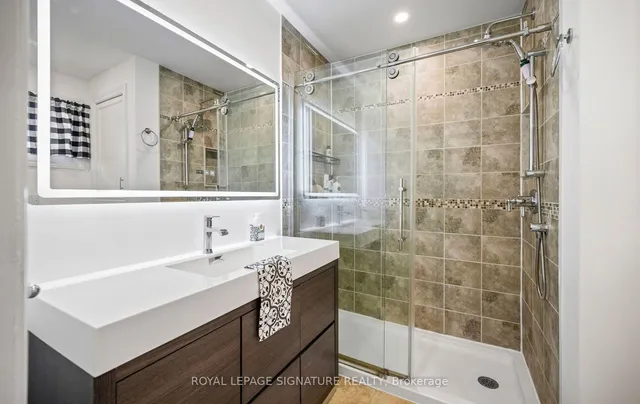 57 Sabrina Dr, Toronto 5