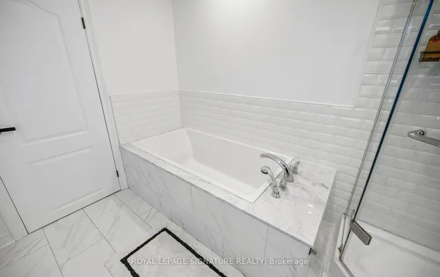 57 Sabrina Dr, Toronto 3