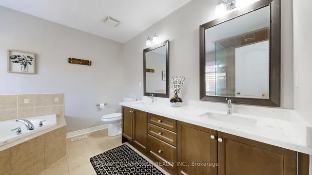 378 Malboeuf Crt, Milton 2