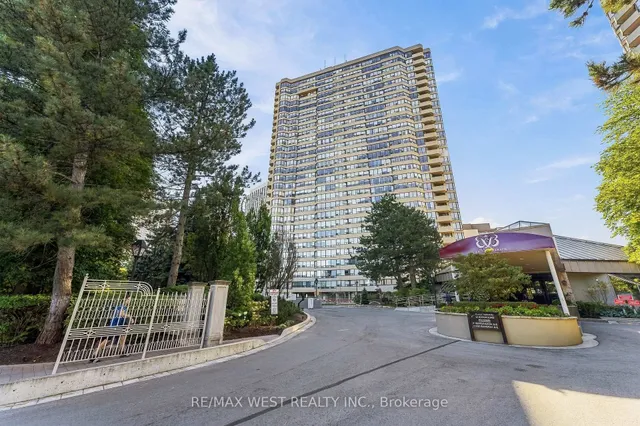 1320 Islington Ave #1009, Toronto 2