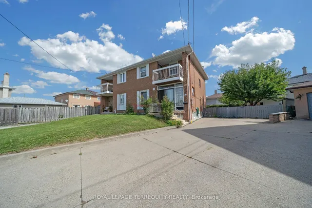 11 Dixiana Crt, Toronto 2