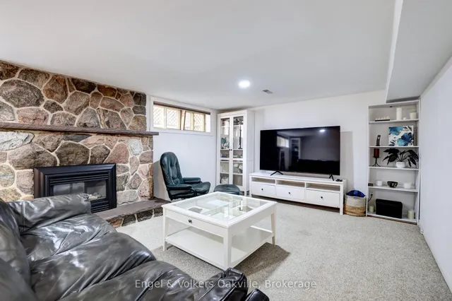 465 Fourth Line, Oakville 4