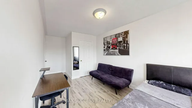 19 Boot Terr, Toronto 3