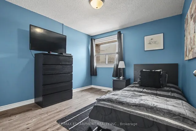 661 Francis Rd #4, Burlington 5