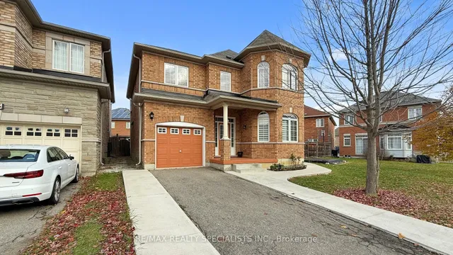13 Ledgerock Rd, Brampton 2