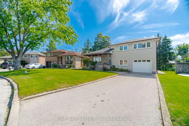 33 Belleglade Crt, Toronto 3