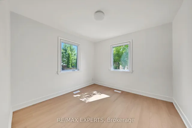 3 Greenacres Rd, Toronto 4