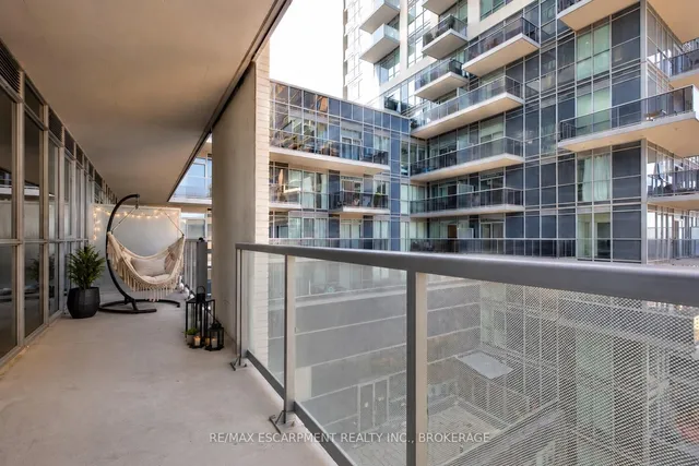 2087 Fairview St #702, Burlington 4