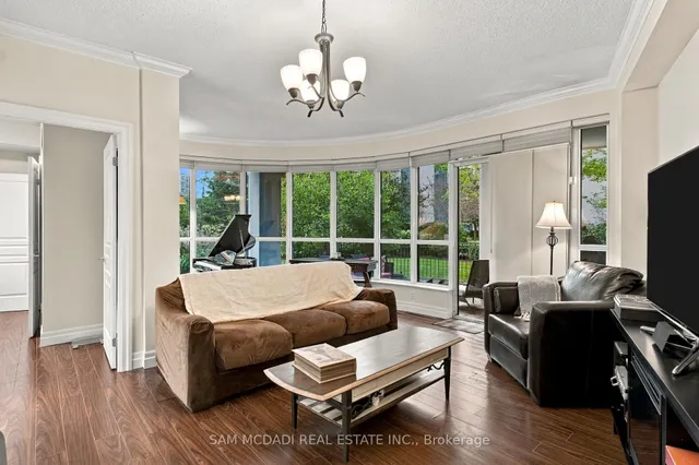 2087 Lake Shore Blvd #103, Toronto 2