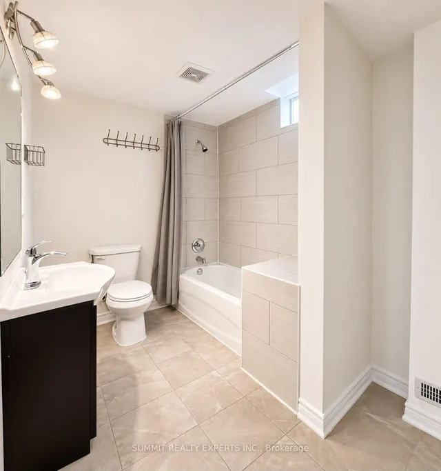 25 Deforest Dr, Brampton 5