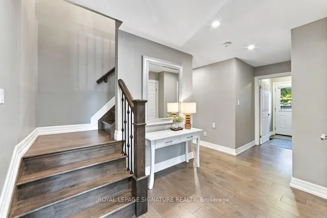 552 Brock Crt, Milton 4