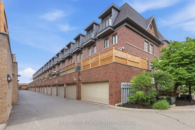 39 Lobo Mews, Toronto 5