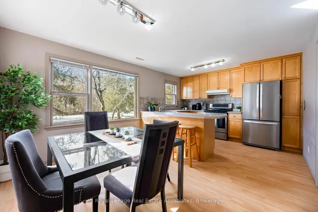 8 Ann St, Halton Hills 4