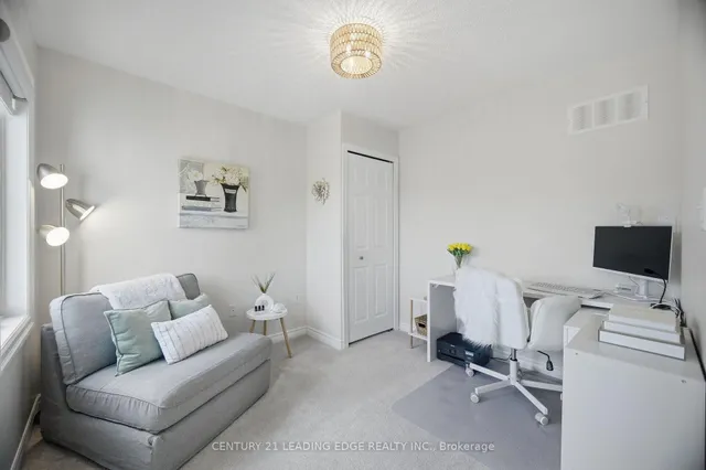 545 Gibson Cres, Milton 5