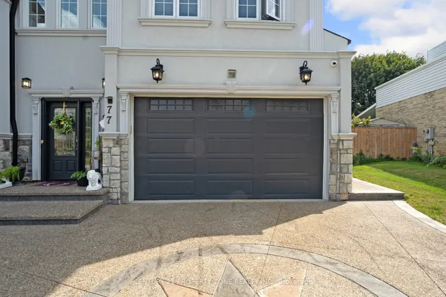 77 Bowshelm Crt, Mississauga 2