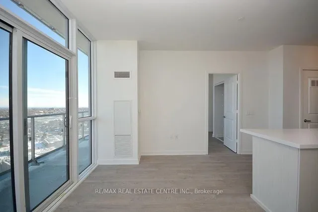 4699 Glen Erin Dr #Ph 03, Mississauga 2