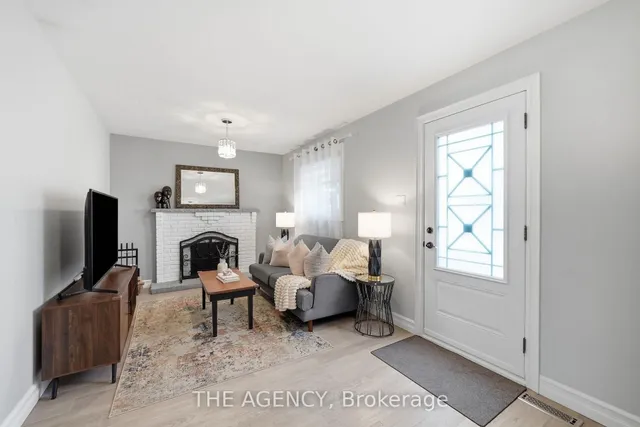 24 Jefferson Rd, Brampton 2