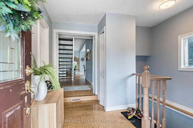1423 Sixth Line, Oakville 5