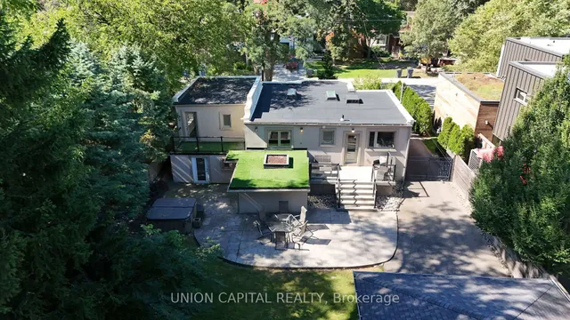 3 Elton Cres, Toronto 2
