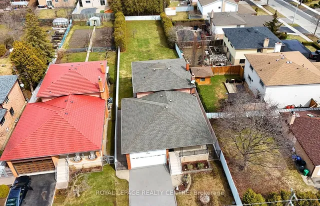 2405 Rosemary Dr, Mississauga 2
