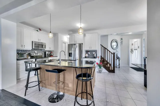 1369 Leger Way, Milton 4