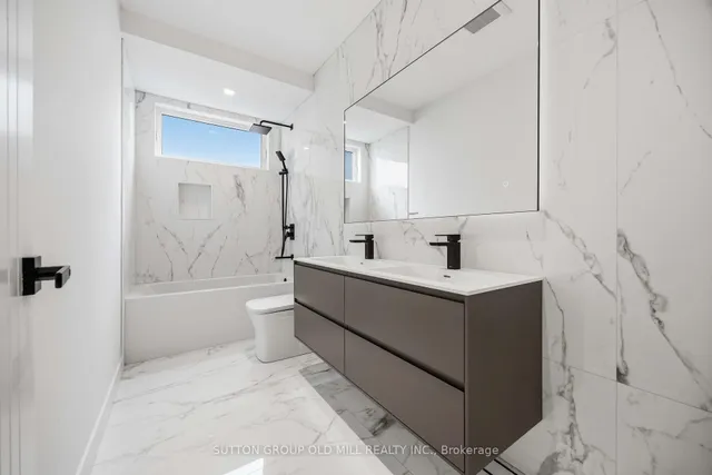 89 Regal Rd, Toronto 5
