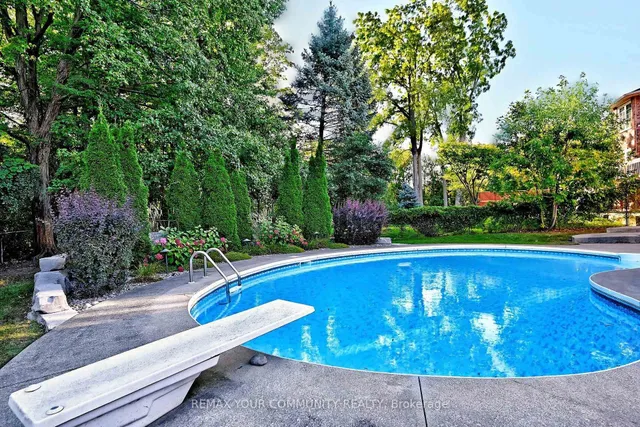 1530 Canada Crt, Oakville 4